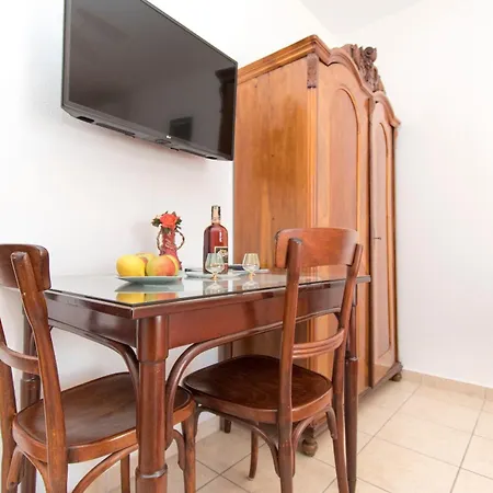 Antique Ivo Vodice