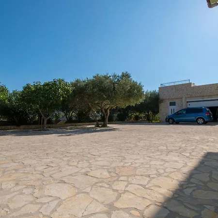 Apartament Antique Ivo