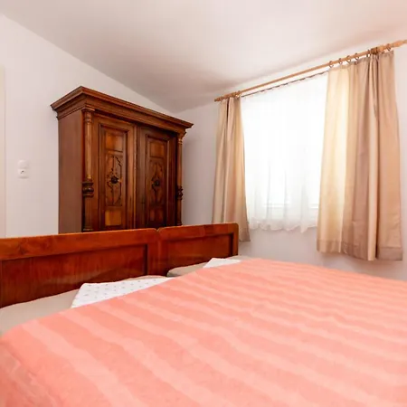 Lejlighed Antique Ivo *