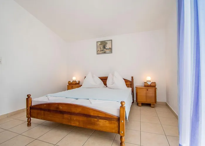 Antique Ivo Appartement