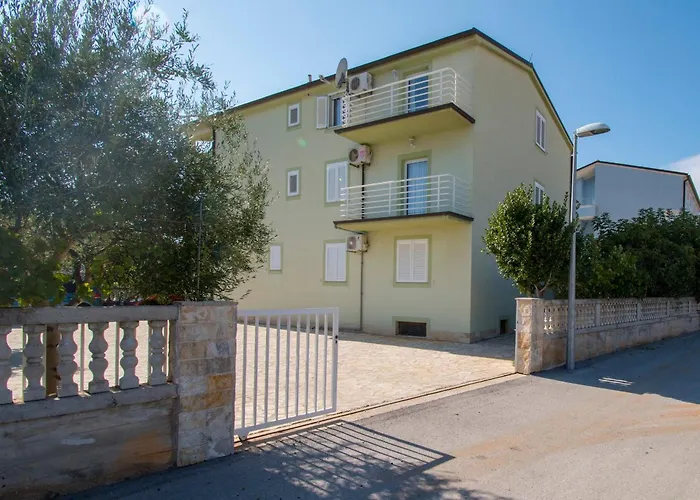 Antique Ivo Appartement Vodice