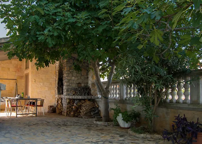 Antique Ivo Appartement